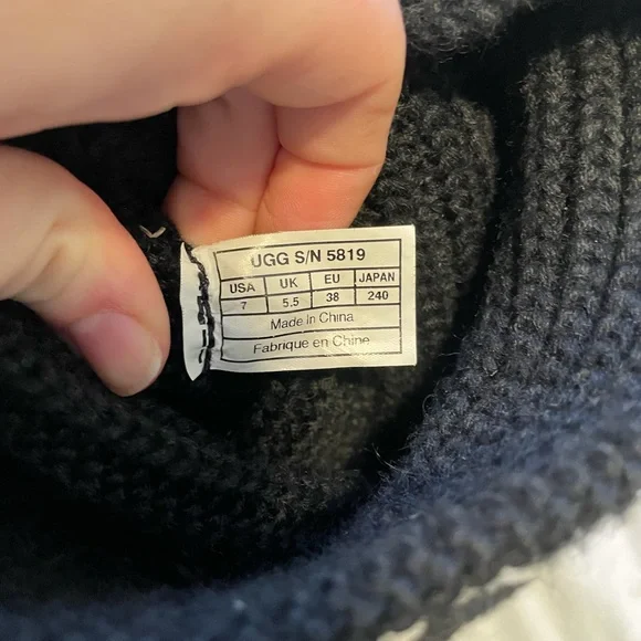 Ugg Classic Cardy Boot - Picture 7 of 7